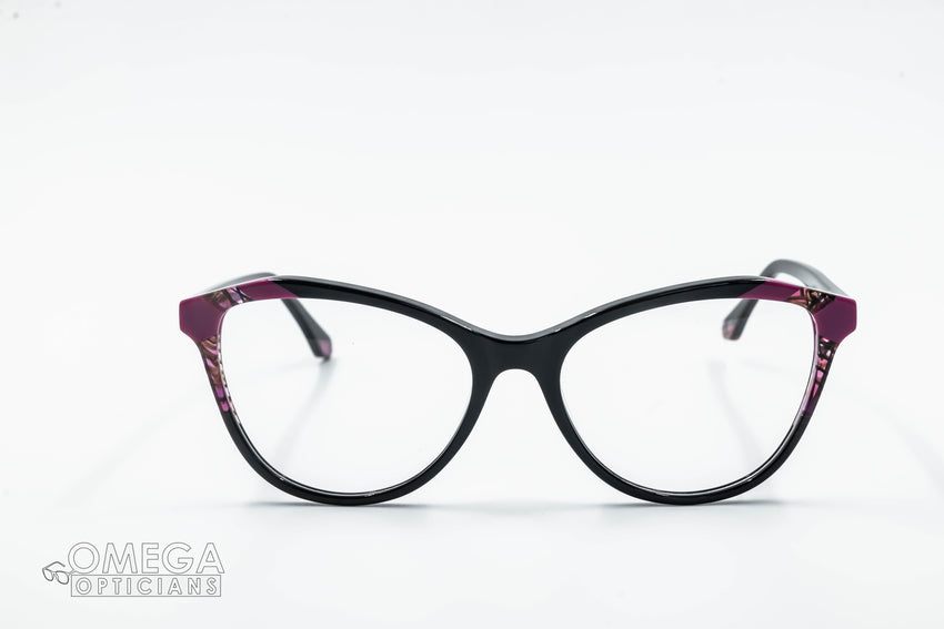 Cat-Eye Allure in Black & Plum Flora